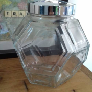 Bocal vintage inclinable à bonbons en verre à facettes